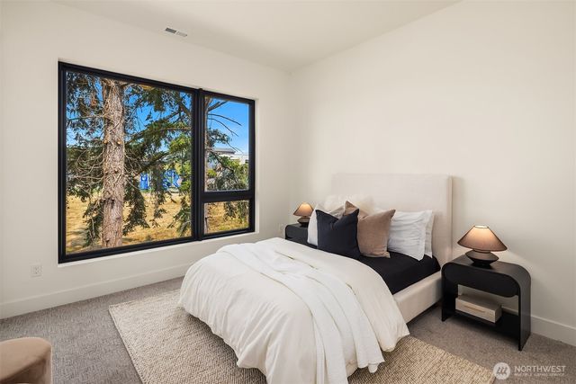 2303 123rd Place SE, Bellevue, WA 98005