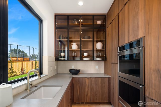 2303 123rd Place SE, Bellevue, WA 98005
