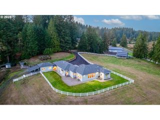 62061 ROSS INLET Rd, Coos Bay, OR 97420