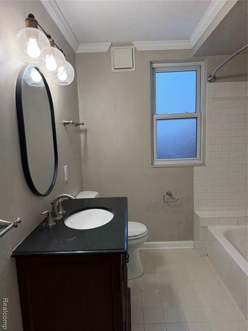 1507 E 5th Street, Royal Oak, MI 48067