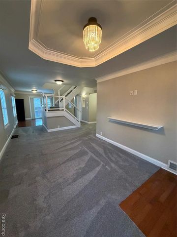 1507 E 5th Street, Royal Oak, MI 48067