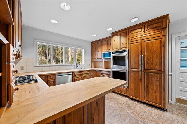 822 NW 107TH TERRACE, Gainesville, FL 32606