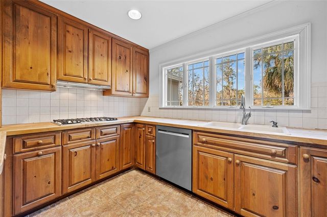 822 NW 107TH TERRACE, Gainesville, FL 32606