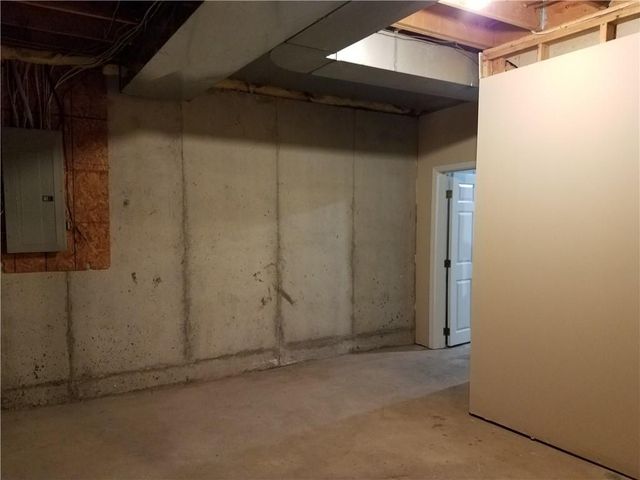 3936 Highland Avenue, Kansas City, MO 64110