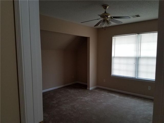 3936 Highland Avenue, Kansas City, MO 64110