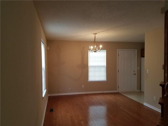 3936 Highland Avenue, Kansas City, MO 64110