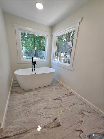 315 Bunker Ln, Sandston, VA 23150