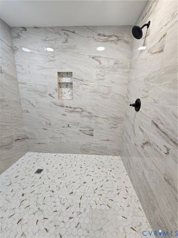 315 Bunker Ln, Sandston, VA 23150