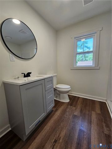 315 Bunker Ln, Sandston, VA 23150