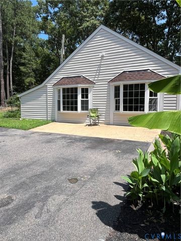 315 Bunker Ln, Sandston, VA 23150
