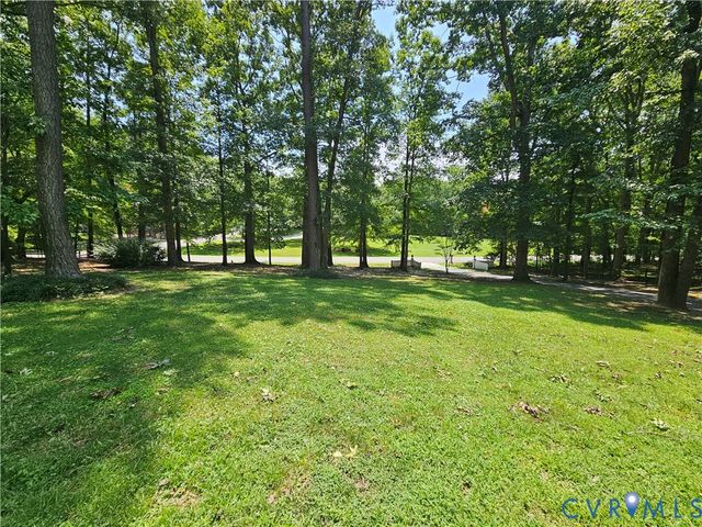 315 Bunker Ln, Sandston, VA 23150