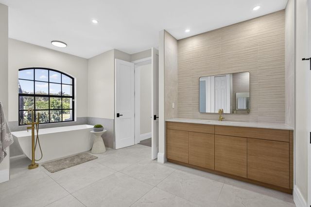 2940 Cessna Way, Wellington, FL 33414