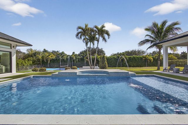 2940 Cessna Way, Wellington, FL 33414