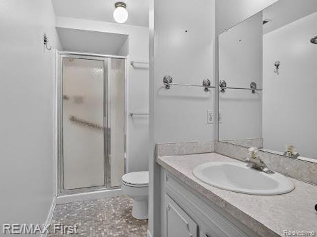 3856 Estates Drive, Troy, MI 48084
