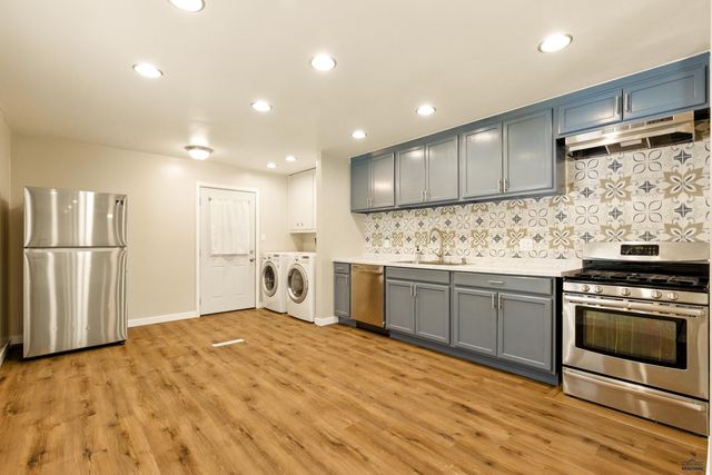 1004 RACINE, Rapid City, SD 57701