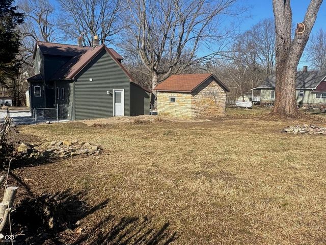 9278 S Geneva Road, Flat Rock, IN 47234