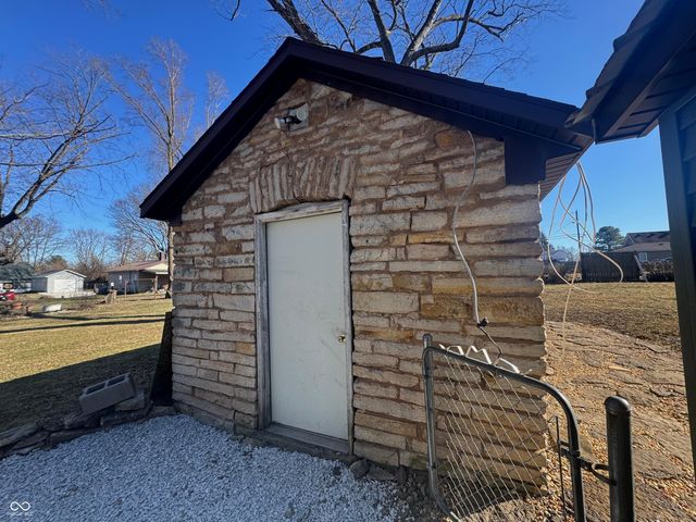 9278 S Geneva Road, Flat Rock, IN 47234