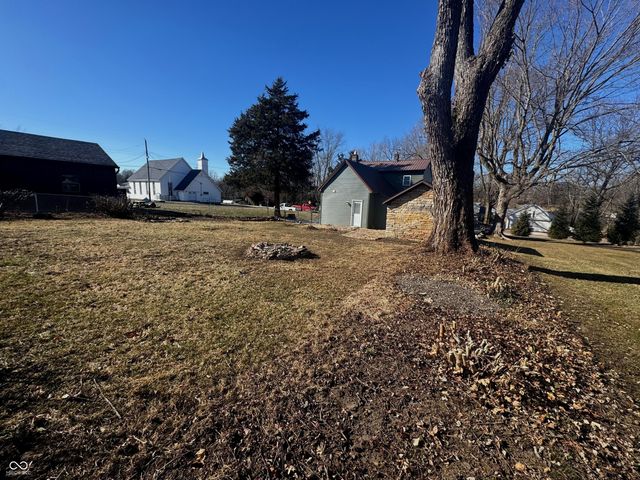 9278 S Geneva Road, Flat Rock, IN 47234