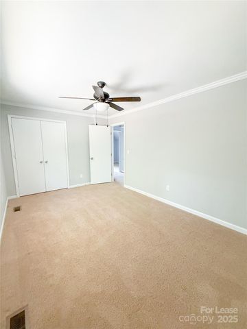 8224 Rittenhouse Circle, Charlotte, NC 28270