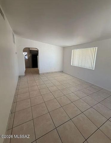 419 E Alturas Street, Tucson, AZ 85705