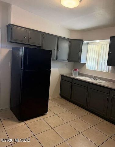 419 E Alturas Street, Tucson, AZ 85705