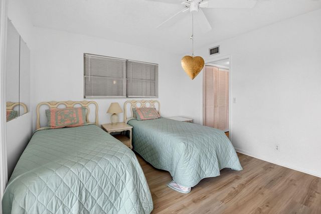 480 Horizons 205, Boynton Beach, FL 33435