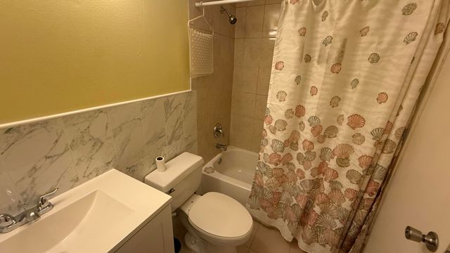 480 Horizons 205, Boynton Beach, FL 33435
