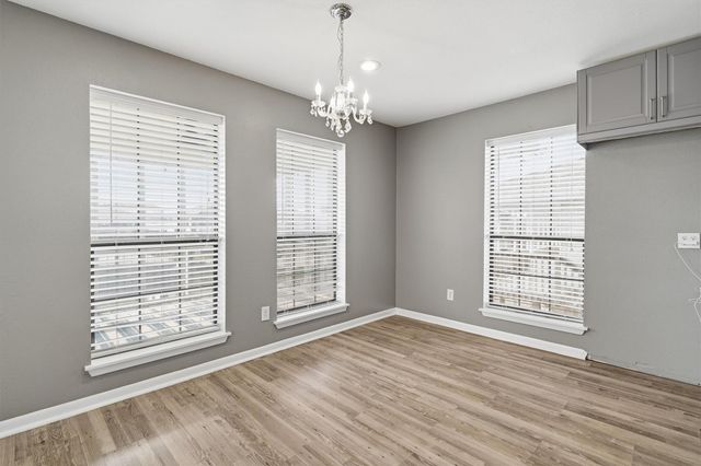 271 Barracuda Street, Bayou Vista, TX 77563