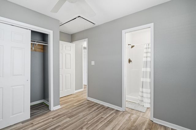 271 Barracuda Street, Bayou Vista, TX 77563