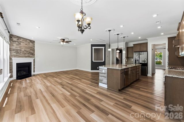 1318 Poppy Way, Matthews, NC 28104