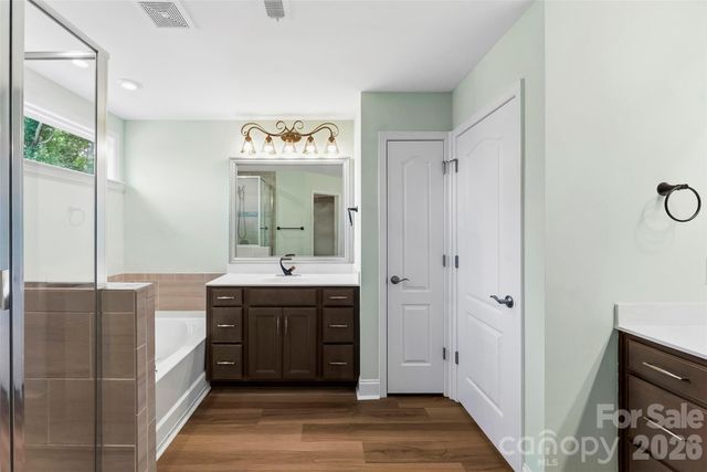 1318 Poppy Way, Matthews, NC 28104