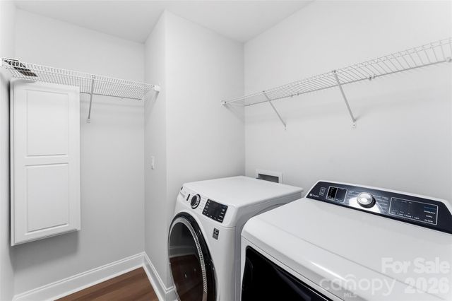 1318 Poppy Way, Matthews, NC 28104