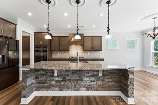1318 Poppy Way, Matthews, NC 28104