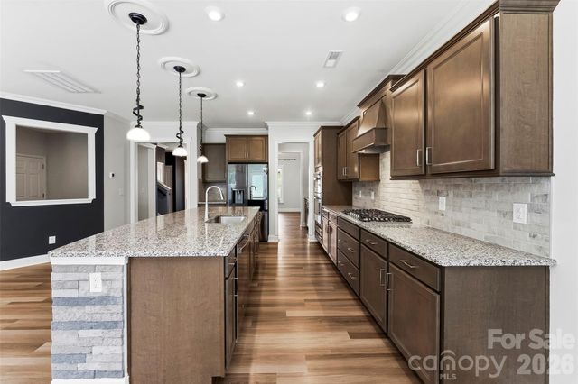 1318 Poppy Way, Matthews, NC 28104