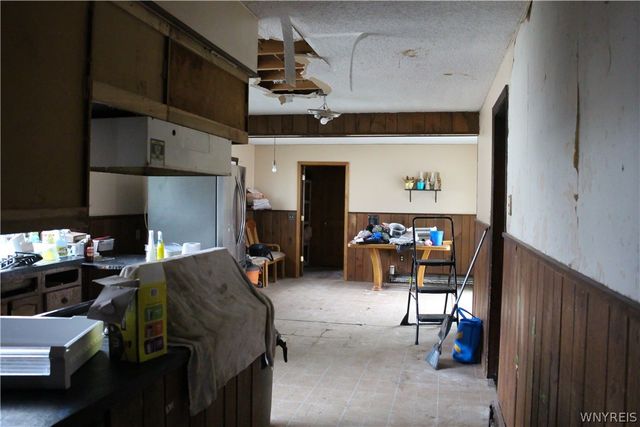 36 Lake Avenue, Hanover, NY 14136