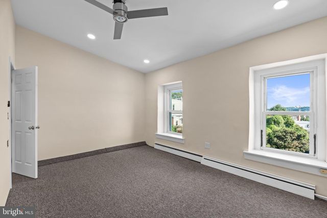 235 HERMITAGE ST, Philadelphia, PA 19127