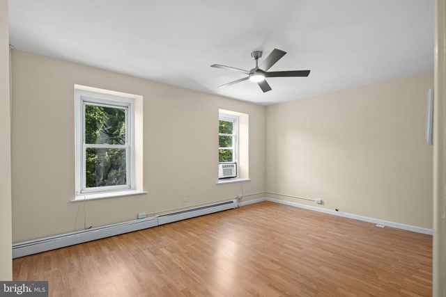 235 HERMITAGE ST, Philadelphia, PA 19127