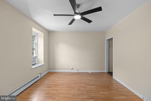 235 HERMITAGE ST, Philadelphia, PA 19127