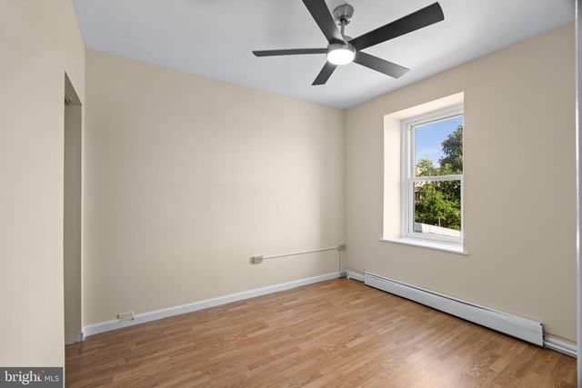 235 HERMITAGE ST, Philadelphia, PA 19127