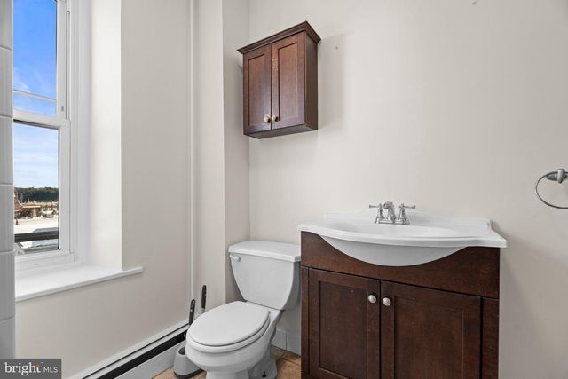 235 HERMITAGE ST, Philadelphia, PA 19127