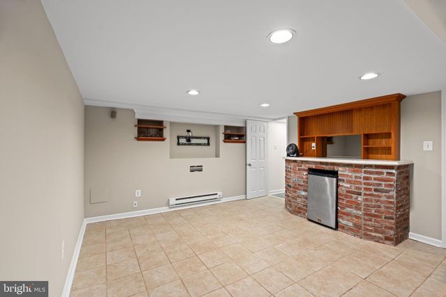 235 HERMITAGE ST, Philadelphia, PA 19127