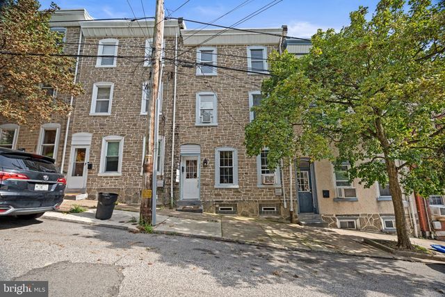 235 HERMITAGE ST, Philadelphia, PA 19127