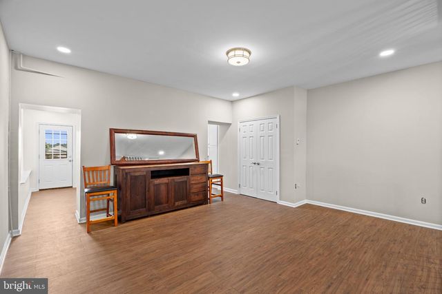 235 HERMITAGE ST, Philadelphia, PA 19127