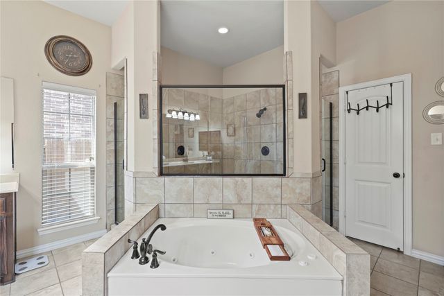 3237 Le Manns Street, Midlothian, TX 76065