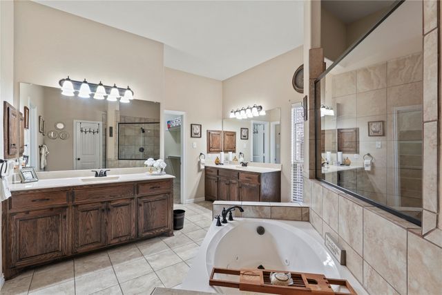 3237 Le Manns Street, Midlothian, TX 76065