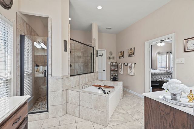 3237 Le Manns Street, Midlothian, TX 76065