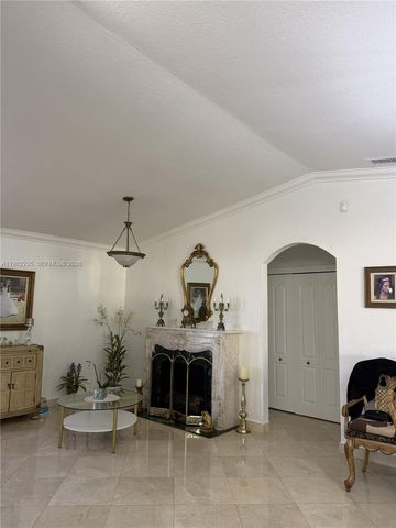 14831 SW 82nd St na, Miami, FL 33193