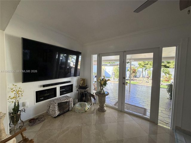 14831 SW 82nd St na, Miami, FL 33193