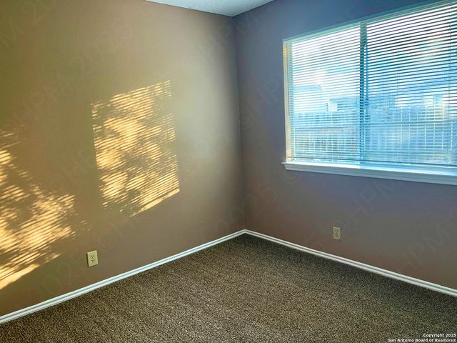 8806 MEADOW RANGE ST, San Antonio, TX 78250