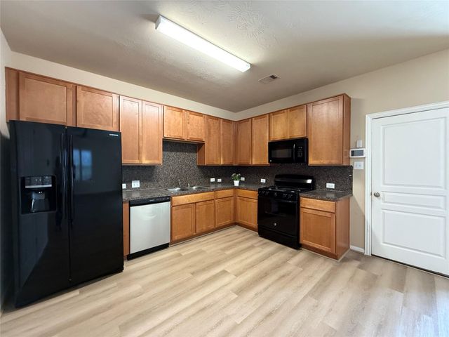 8206 Malago Point Drive, Cypress, TX 77433